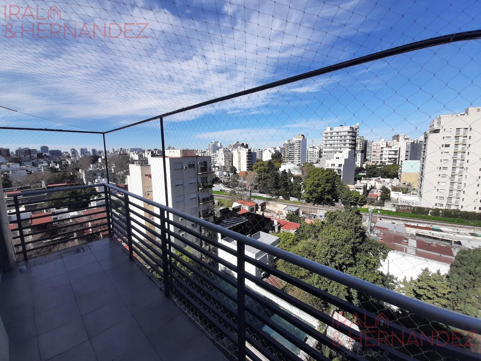 3-Bedroom Apartment for Rent with Balcony and Covered Parking Space, Unobstructed View | 9th Floor | Villa Urquiza