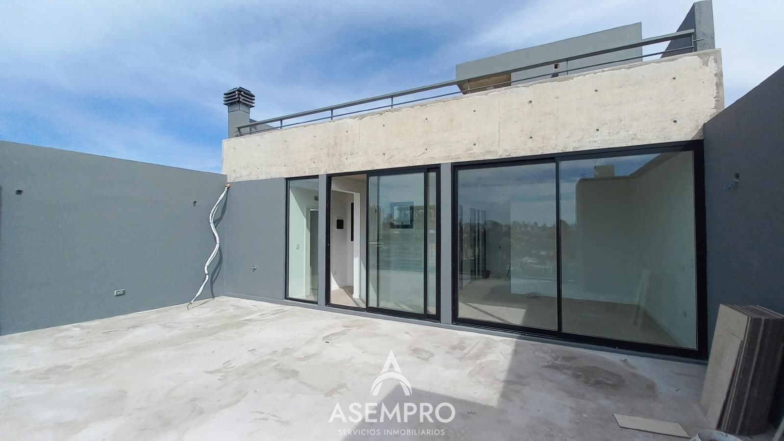 3-Room Duplex Apartment with Terrace and Grill
