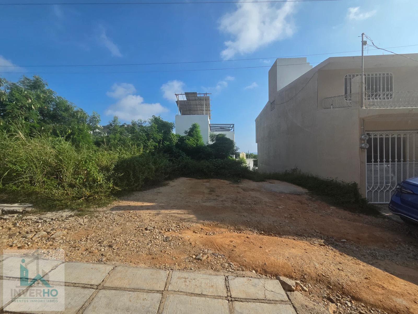Land for Sale in the “Unidad habitacional Estatuto Jurídico” Housing Development (Mozimba)