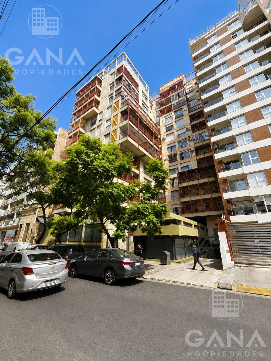 Apartment for Sale with a Balcony and Terrace Just a Few Meters from the Monument