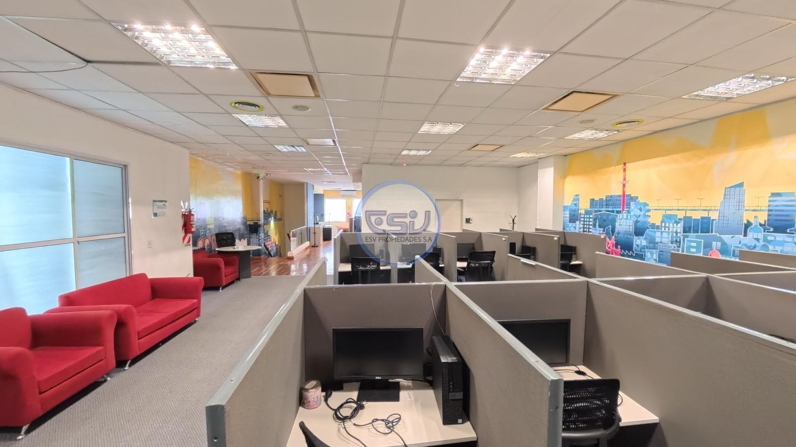 Office for sale: Entire 200-square-meter floor