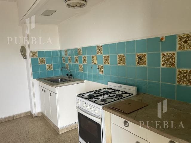 3-Bedroom Apartment for Sale with a Long Balcony in Torres de Matheu