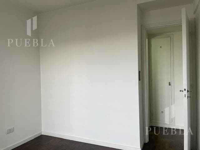 3-Bedroom Apartment for Sale with a Long Balcony in Torres de Matheu