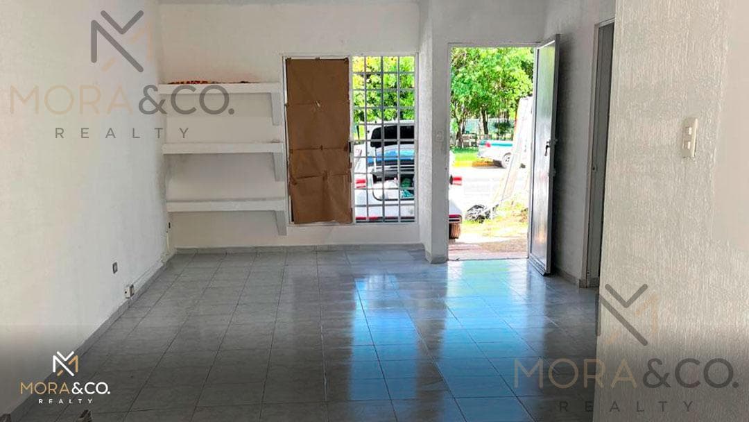 Casa en Venta en Sol del Mayab | 2 Recámaras y Potencial Comercial
