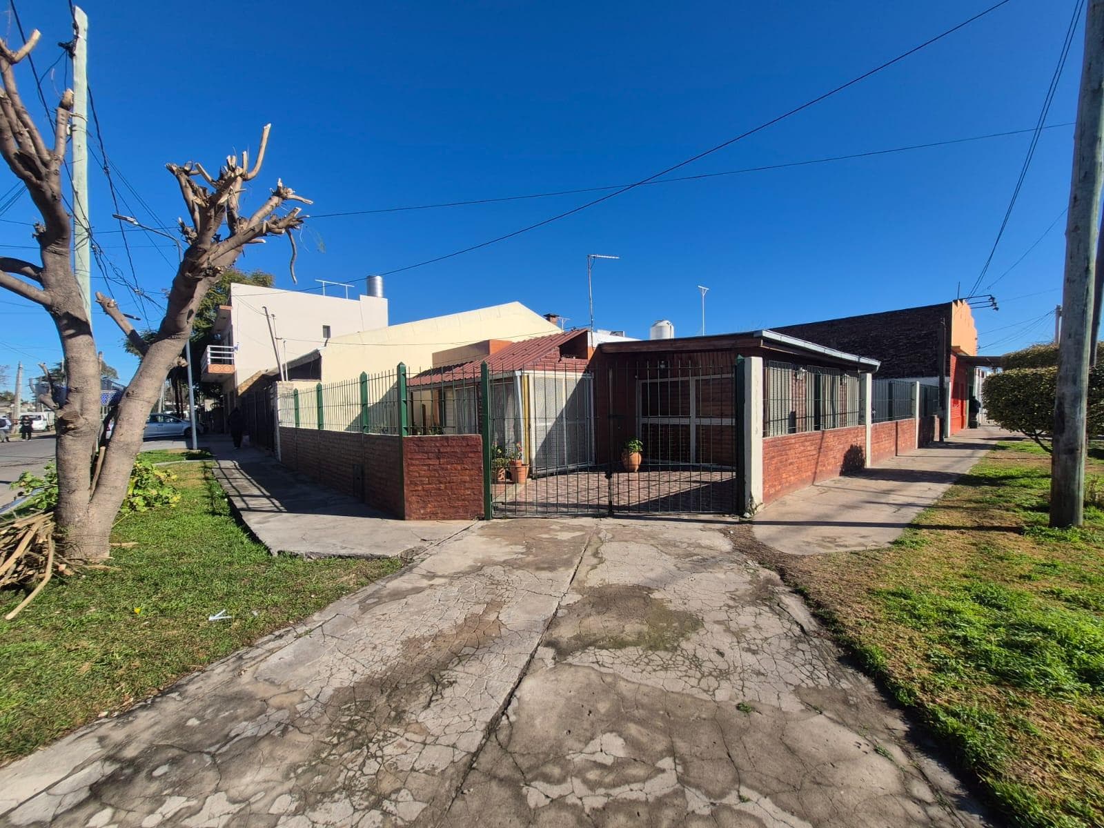4-Bedroom House for Sale with Garage in the Alberdi Neighborhood, José C. Paz