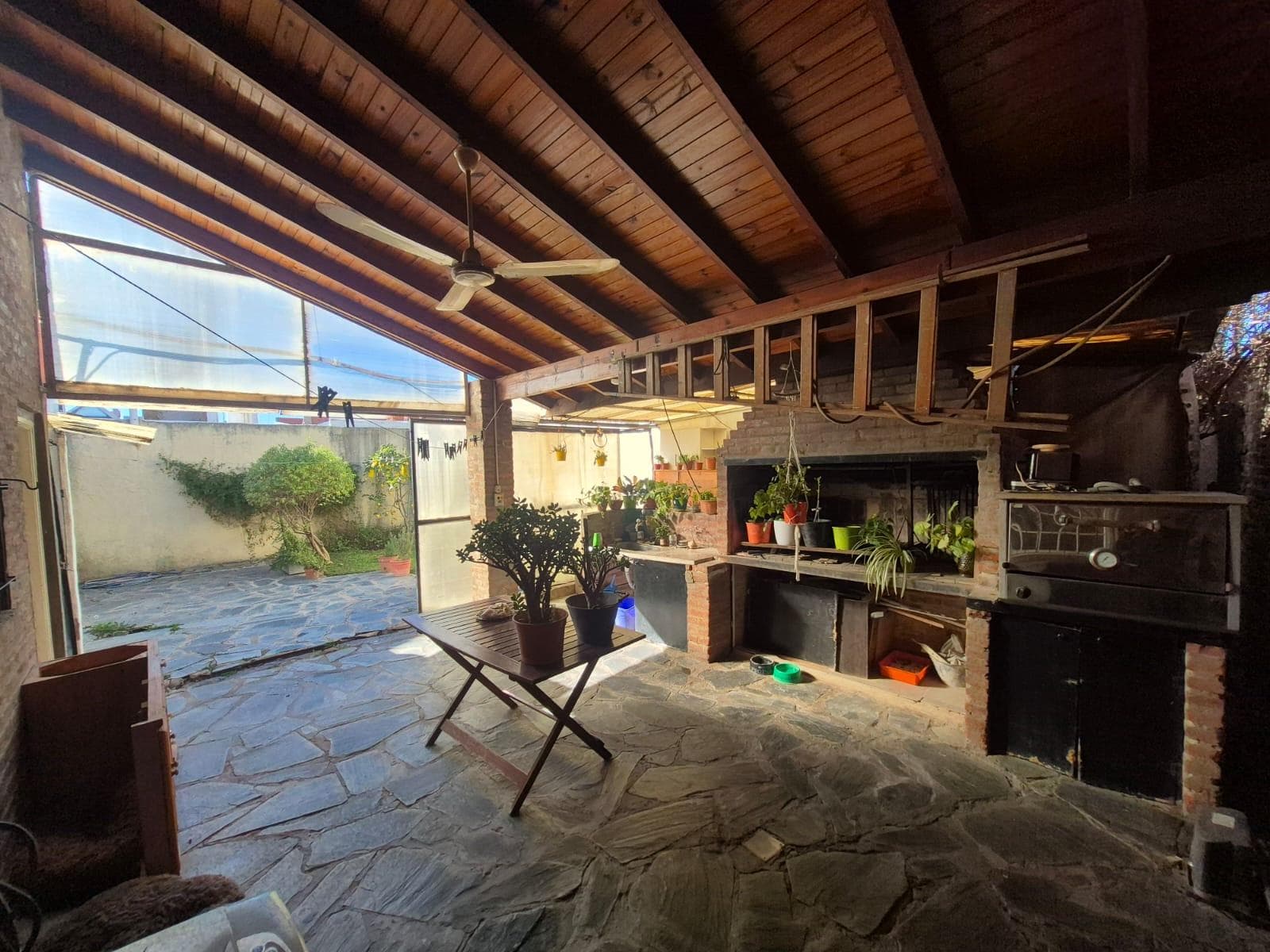 4-room house for sale with a garage in the Alberdi neighborhood, José C. Paz.