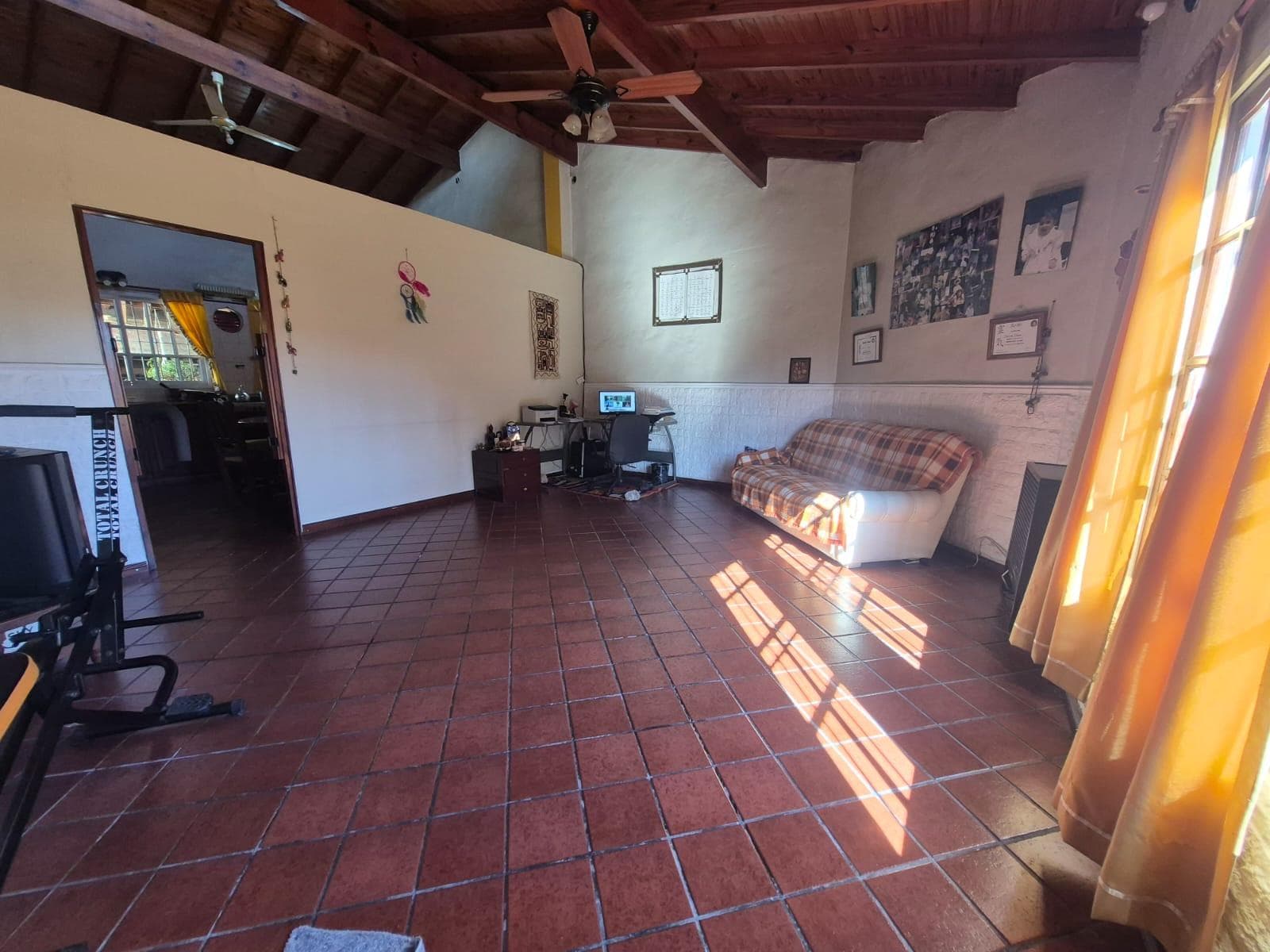 4-room house for sale with a garage in the Alberdi neighborhood, José C. Paz.