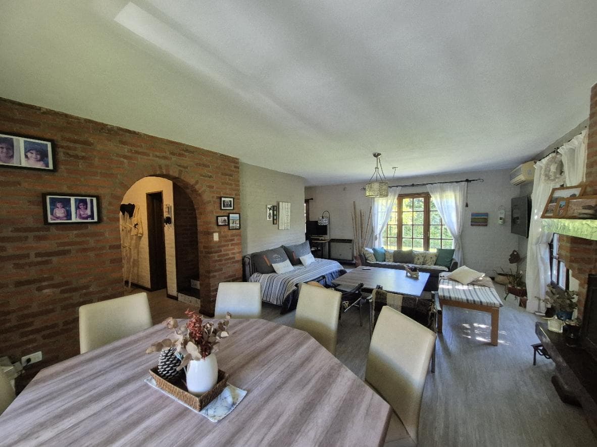 4-Bedroom House for Sale with Guest House, Playroom, Pool, and Grill in Beccar, San Isidro