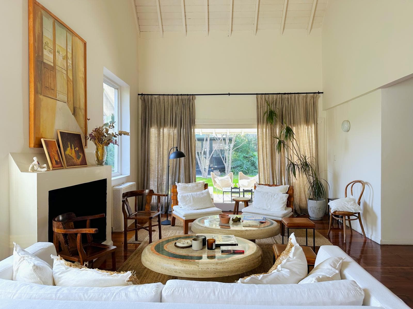 Designer house for sale, 5 rooms, very bright, in Pilar, El Barranco.