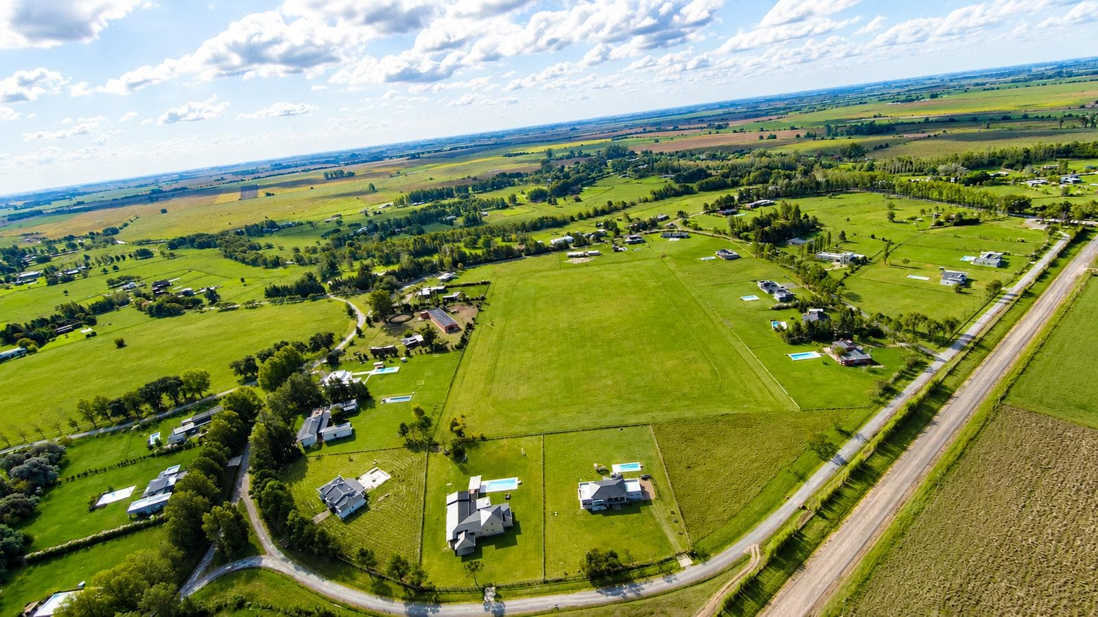 Live surrounded by nature on an exclusive 212-hectare horse ranch | 5,000 m² lot for sale