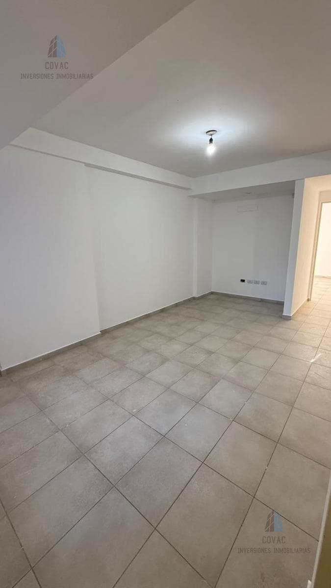 IMPECCABLE 1-BEDROOM APARTMENT FOR RENT - 110 Alem Ave. (1st Floor)