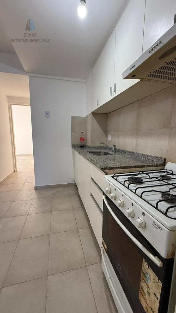IMPECCABLE 1-BEDROOM APARTMENT FOR RENT - 110 Alem Ave. (1st Floor)