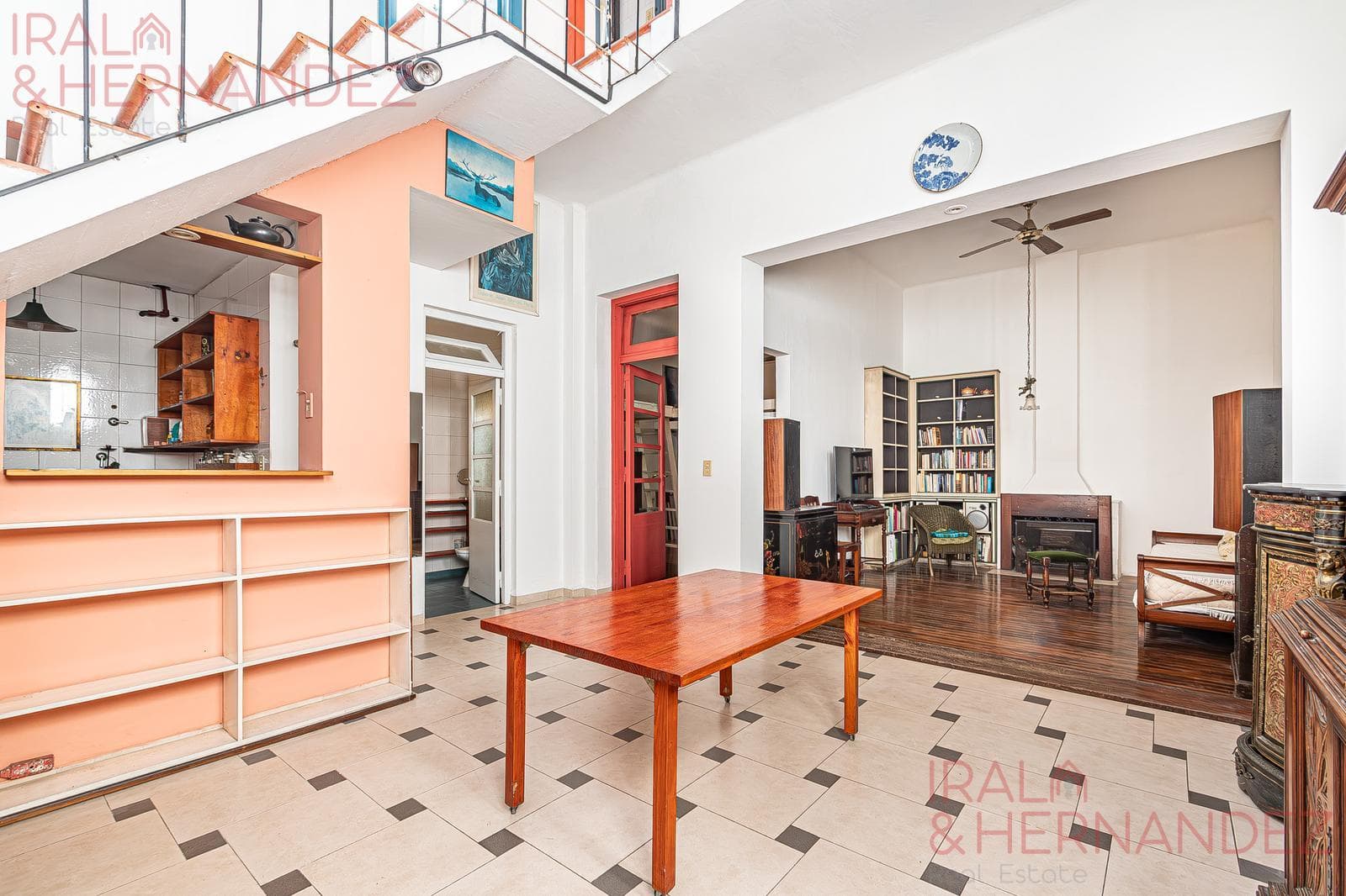 3-room penthouse for sale in Nuñez - With a terrace, no maintenance fees