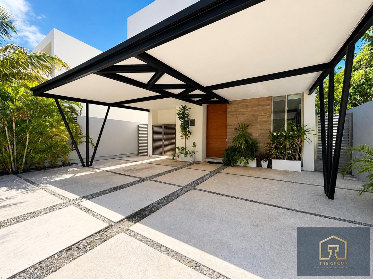 House in Lagos del Sol