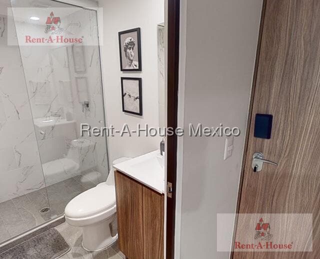 Apartment for Rent in San Pedro de los Pinos, Alvaro Obregón 27-310 FM