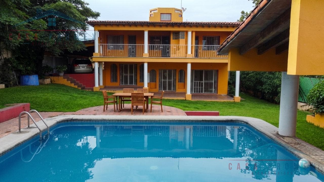 House for sale, Cuernavaca's "Golden Zone," Jardín de Delicias x San Diego Alberca, , Bungalow for guests