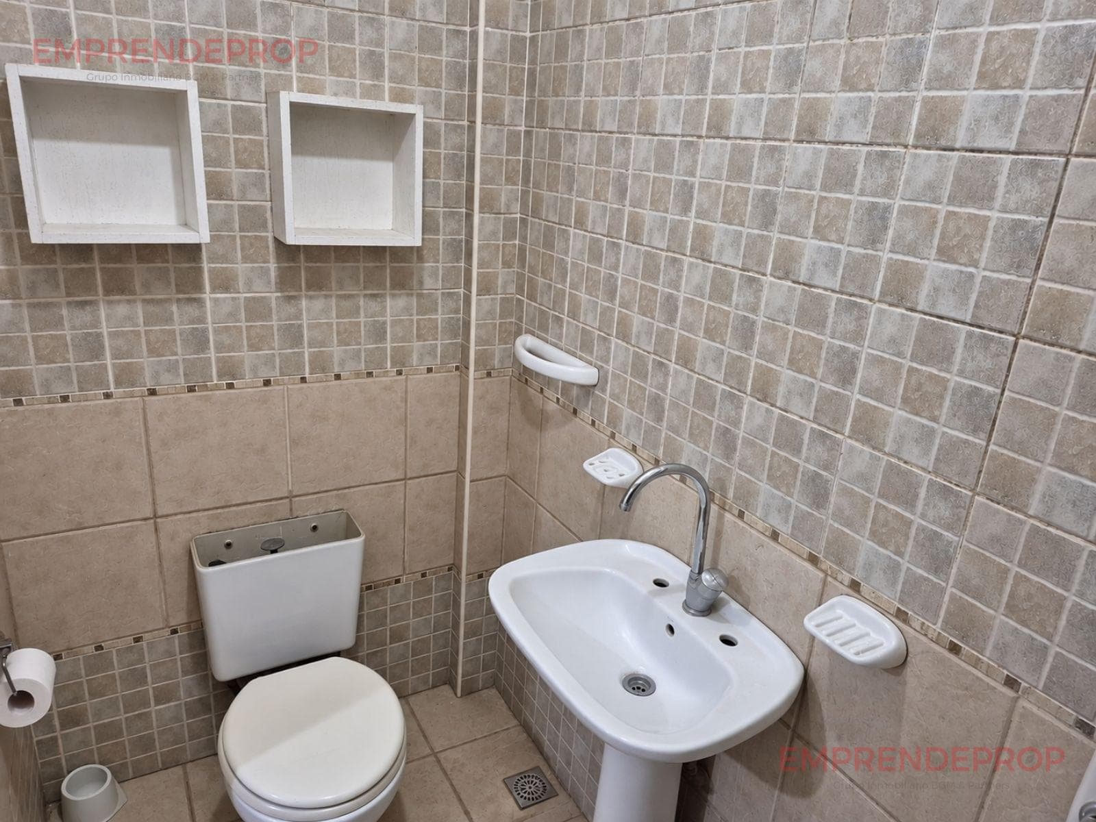 PH: 4-Room Apartments for Rent in Monte Grande