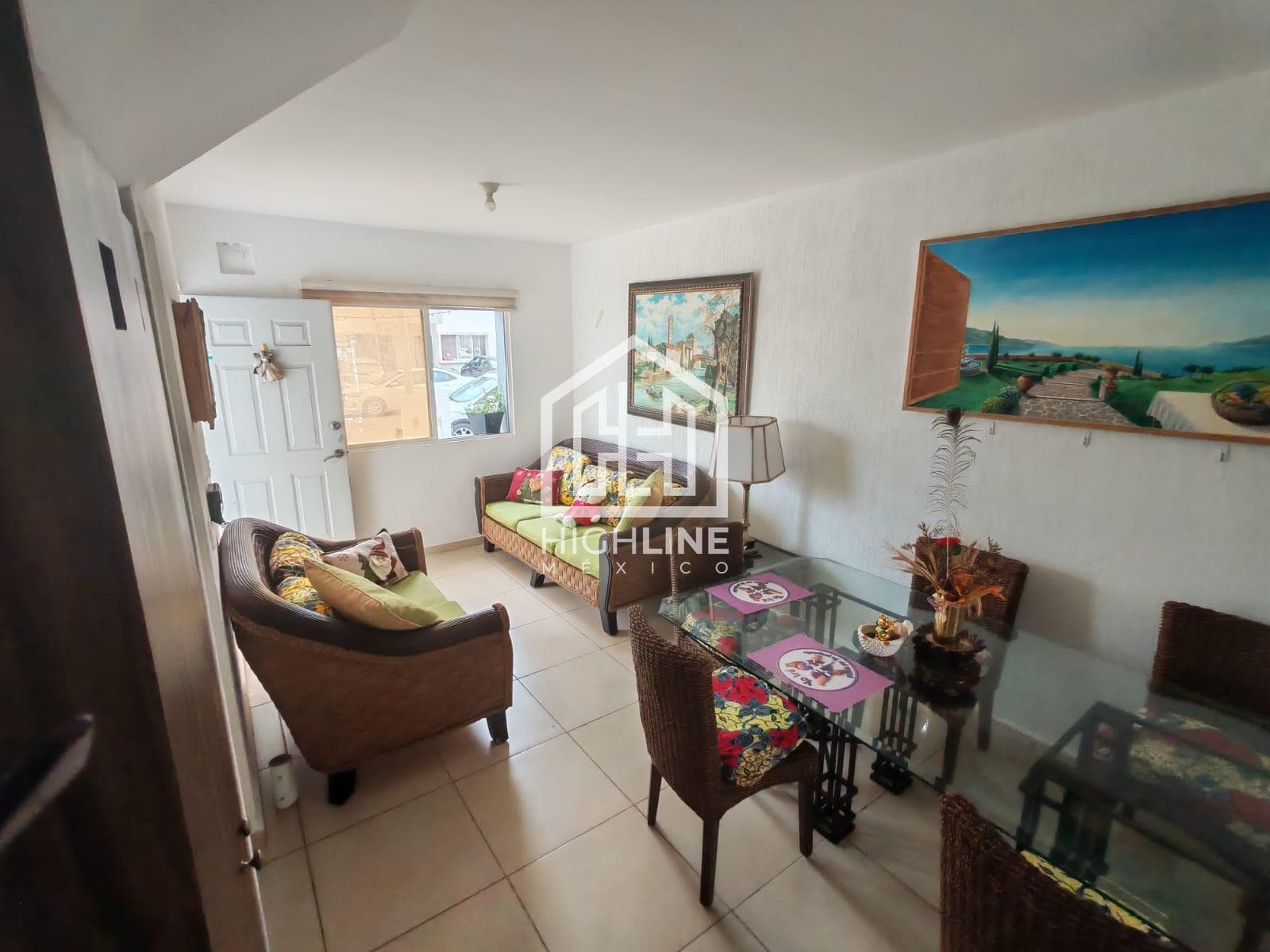 HOUSE FOR SALE IN JARDINES DEL SUR 4, 3 BEDROOMS, 3 BATHROOMS, LAUNDRY AREA, FOR SALE, SWIMMING POOL