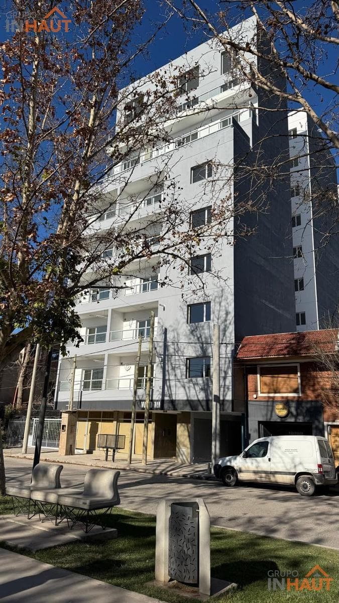 BRAND-NEW STUDIO APARTMENT