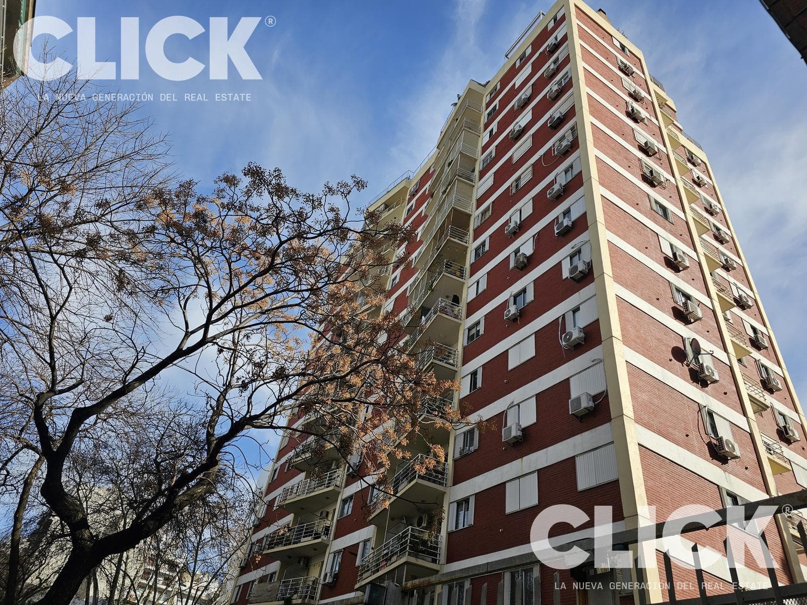 For Rent - 3-room apartment with balcony - bright, with garage - Caballito