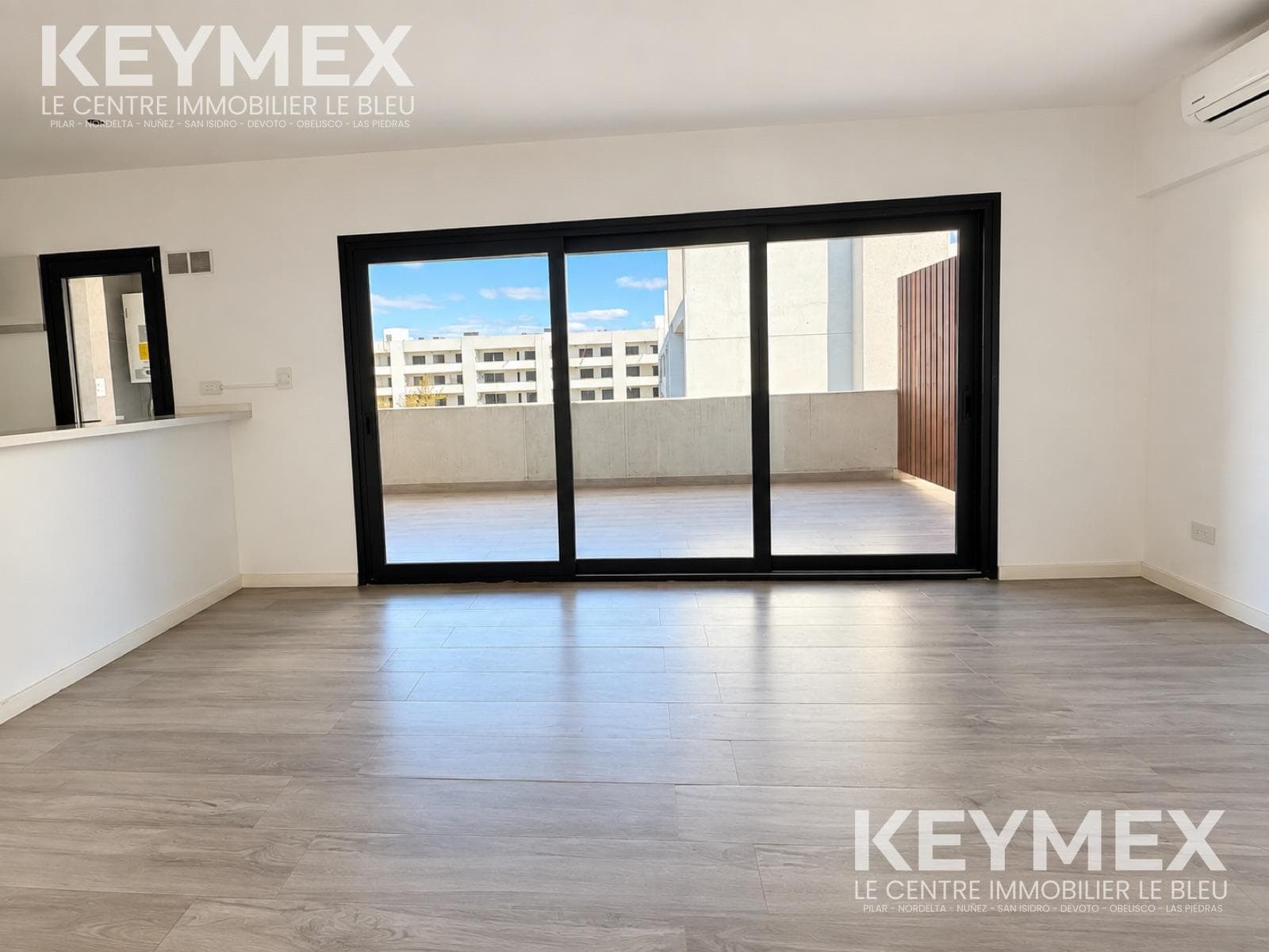 2-bedroom apartment with a balcony and private terrace