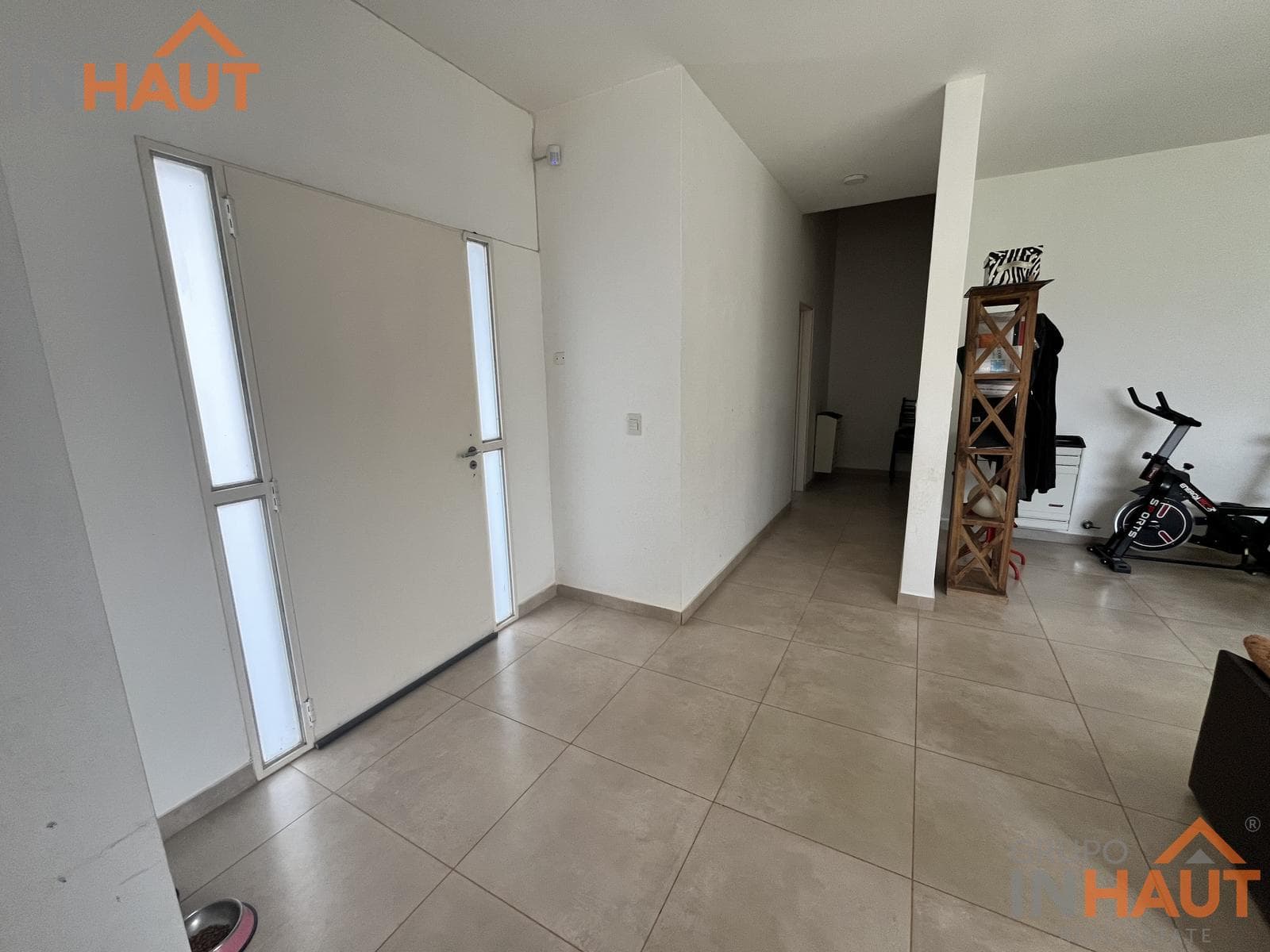 THREE-BEDROOM HOUSE FOR SALE IN FERNANDEZ ORO
