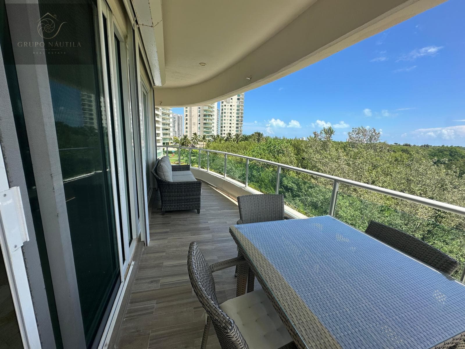 Departamento en Residencial Isola