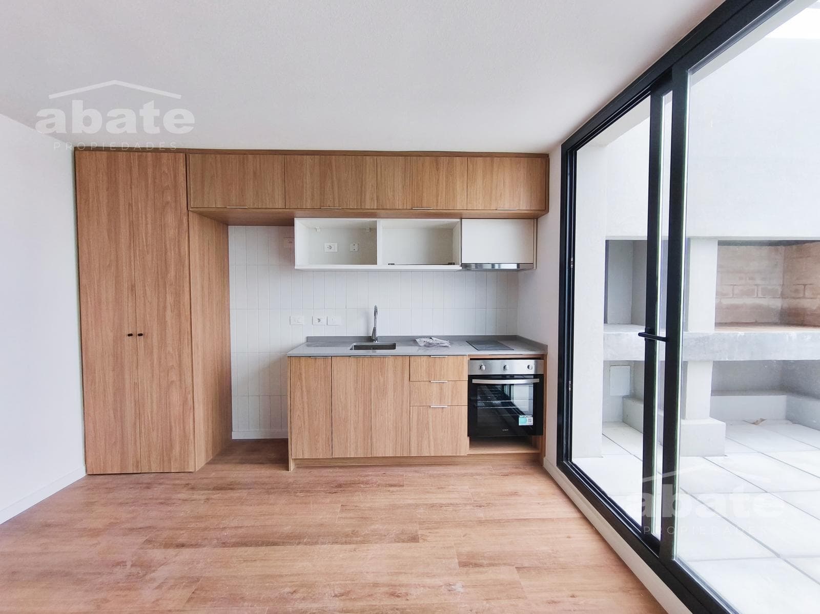 Penthouse for Rent with Terrace and Private BBQ Area in Cordón, Montevideo