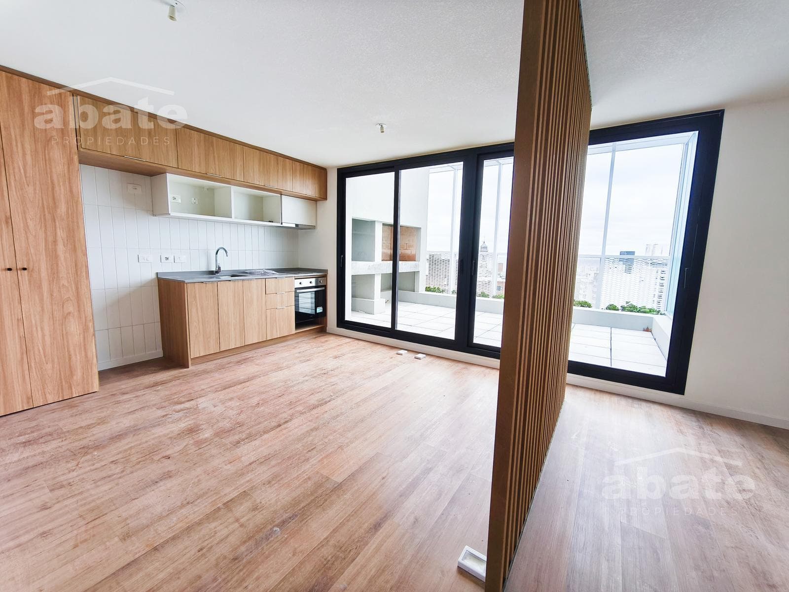 Penthouse for Rent with Terrace and Private BBQ Area in Cordón, Montevideo