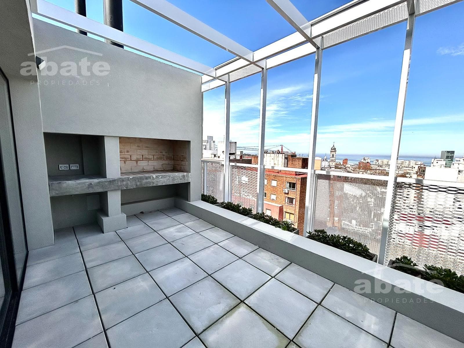 Penthouse for Rent with Terrace and Private BBQ Area in Cordón, Montevideo