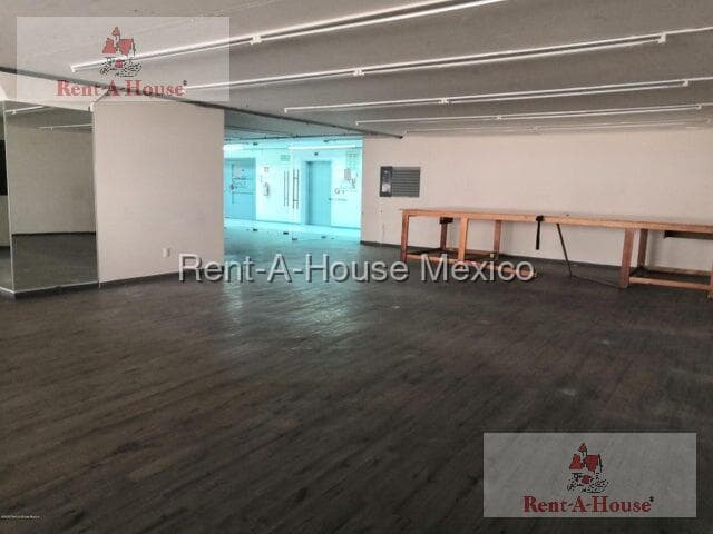 Commercial Space for Rent in Centro, Cuauhtémoc CR 27-742.