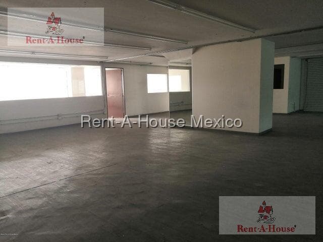 Commercial Space for Rent in Centro, Cuauhtémoc CR 27-742.