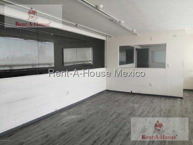 Commercial Space for Rent in Centro, Cuauhtémoc CR 27-742.