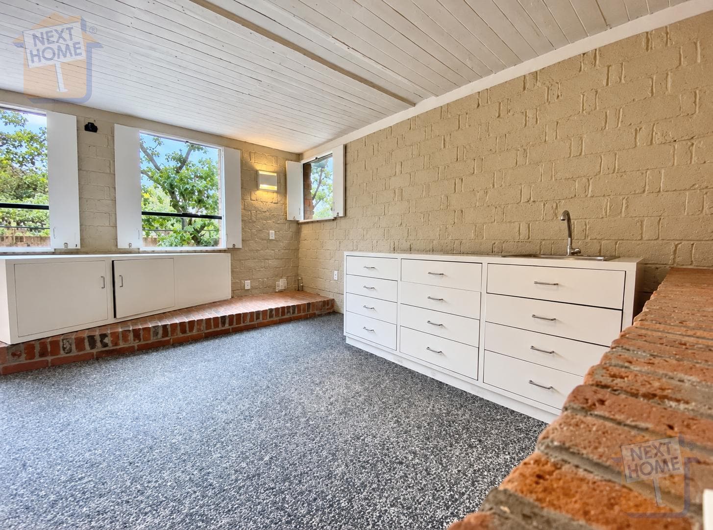 APARTMENT FOR RENT IN THE LOMAS DE BEZARES CONDOMINIUM