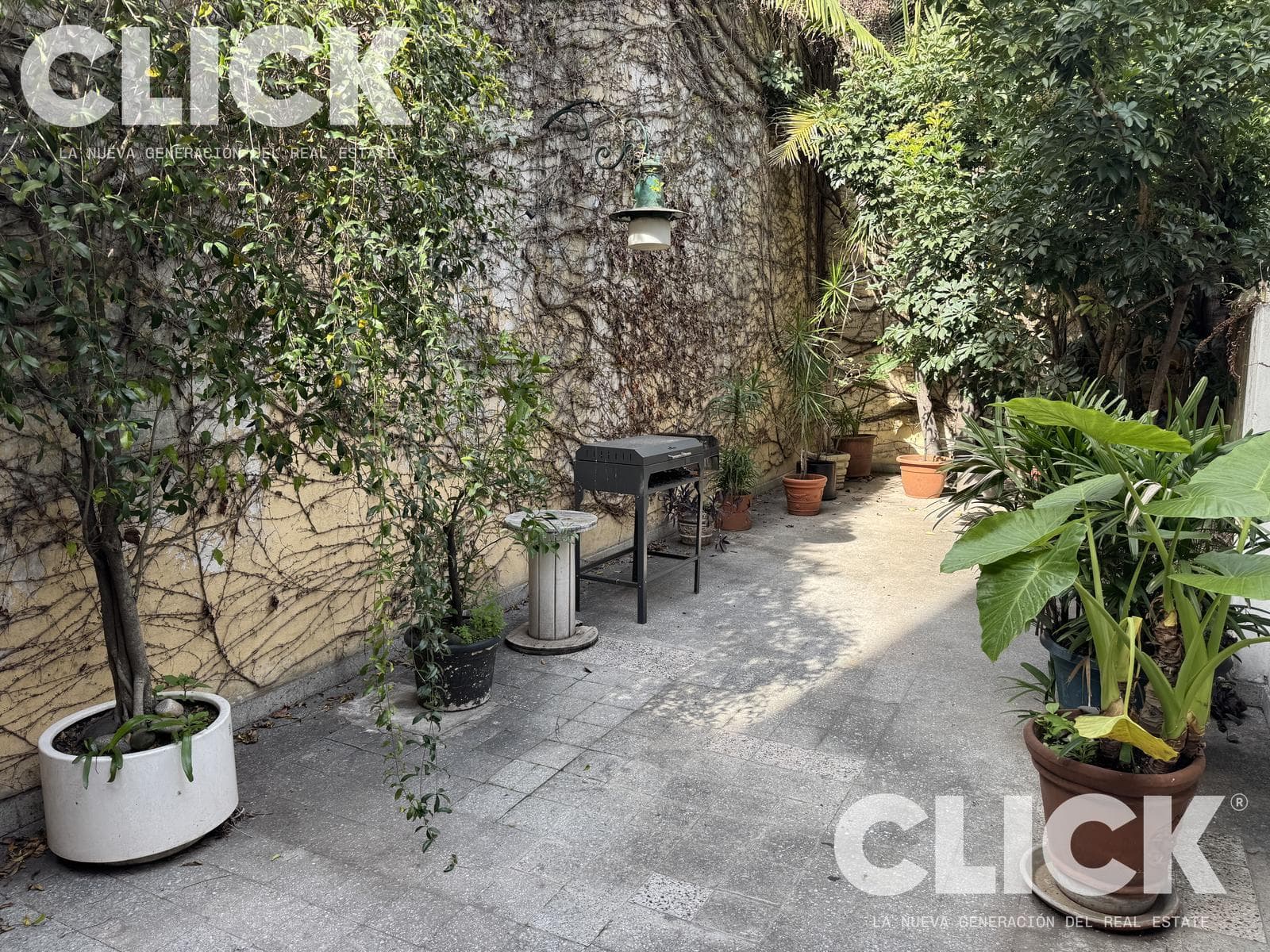 FOR SALE - 2-ROOM APARTMENT WITH PATIO - COLEGIALES