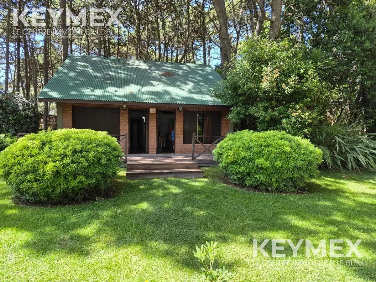 6-Room House for Sale in Mar Azul