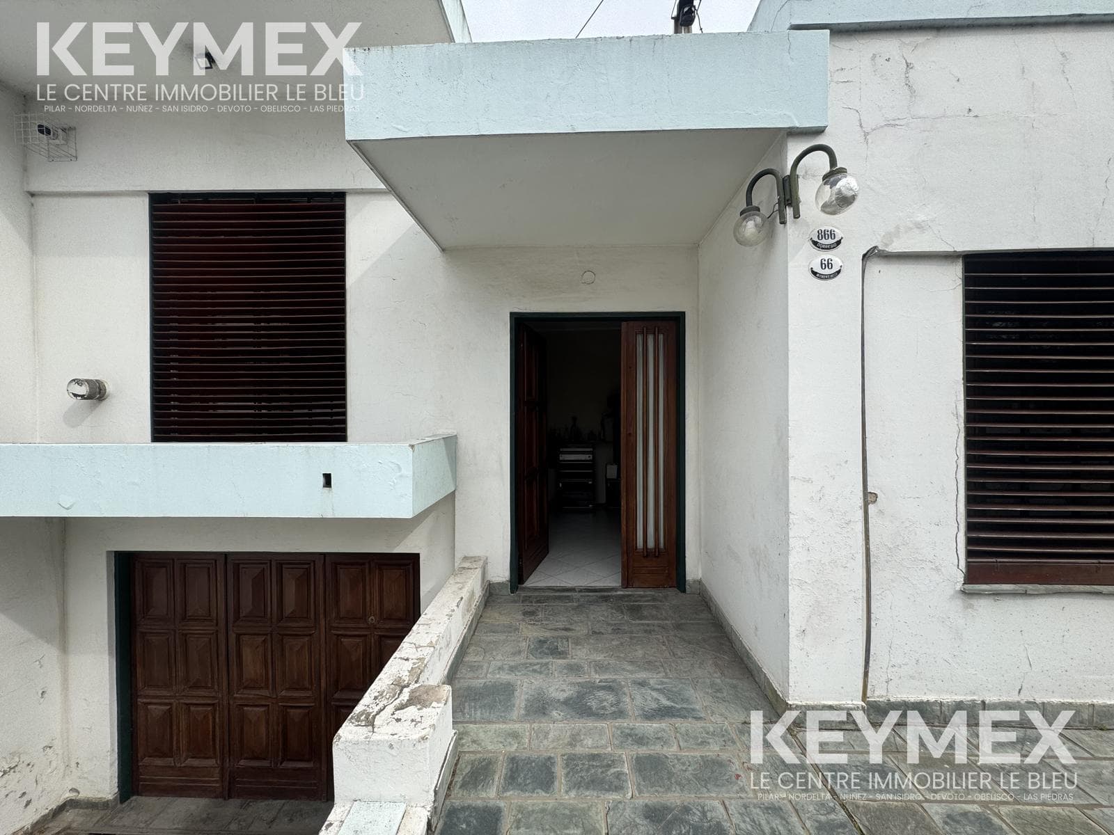 3-Bedroom House for Sale with Double Garage in Moreno