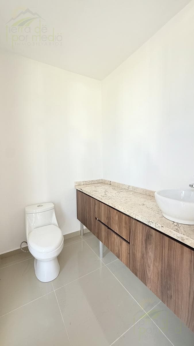 Beautiful House for Sale on a Private Street in Juriquilla, Querétaro