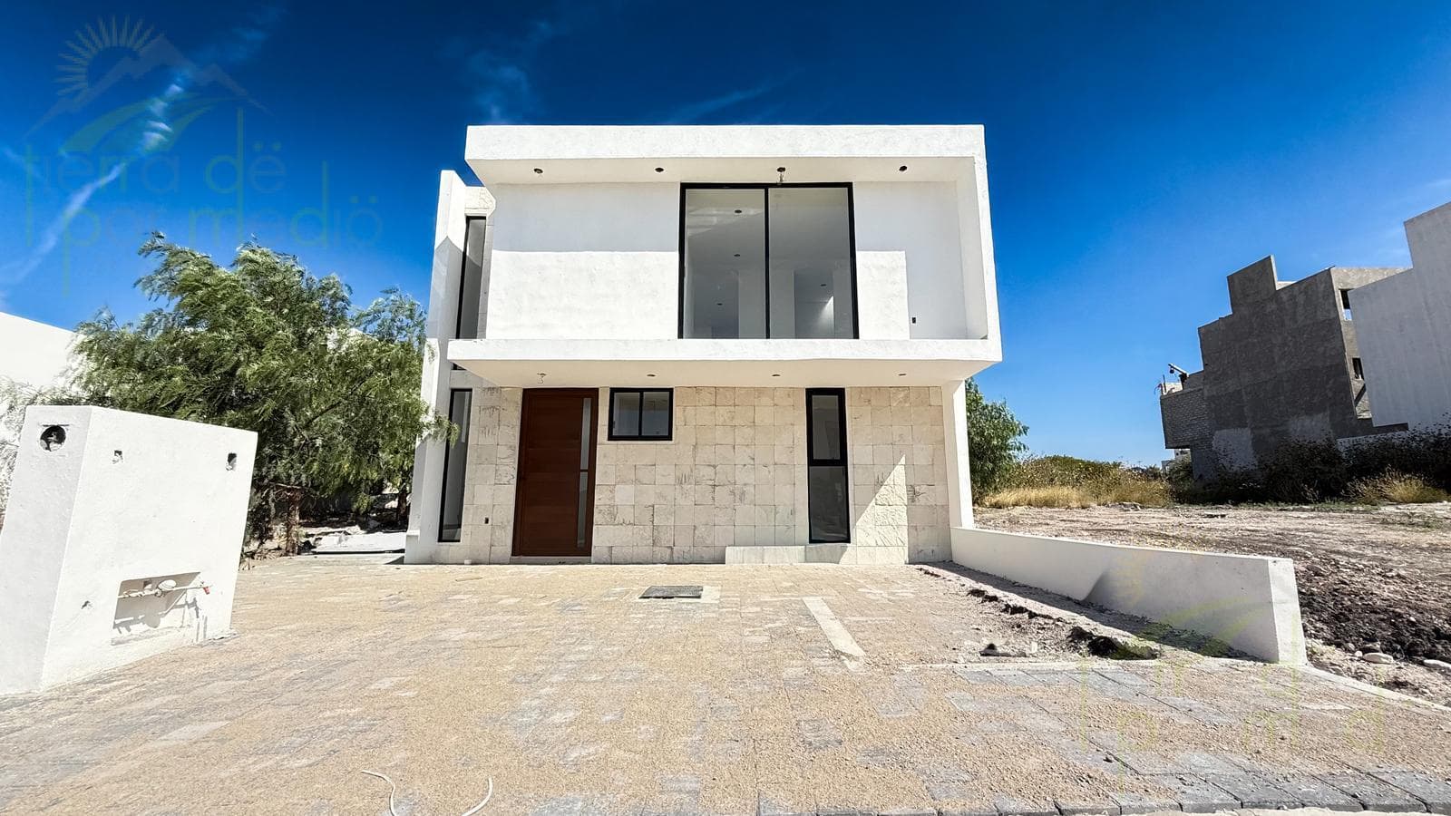 House for Sale in a Private Subdivision in Juriquilla, Querétaro