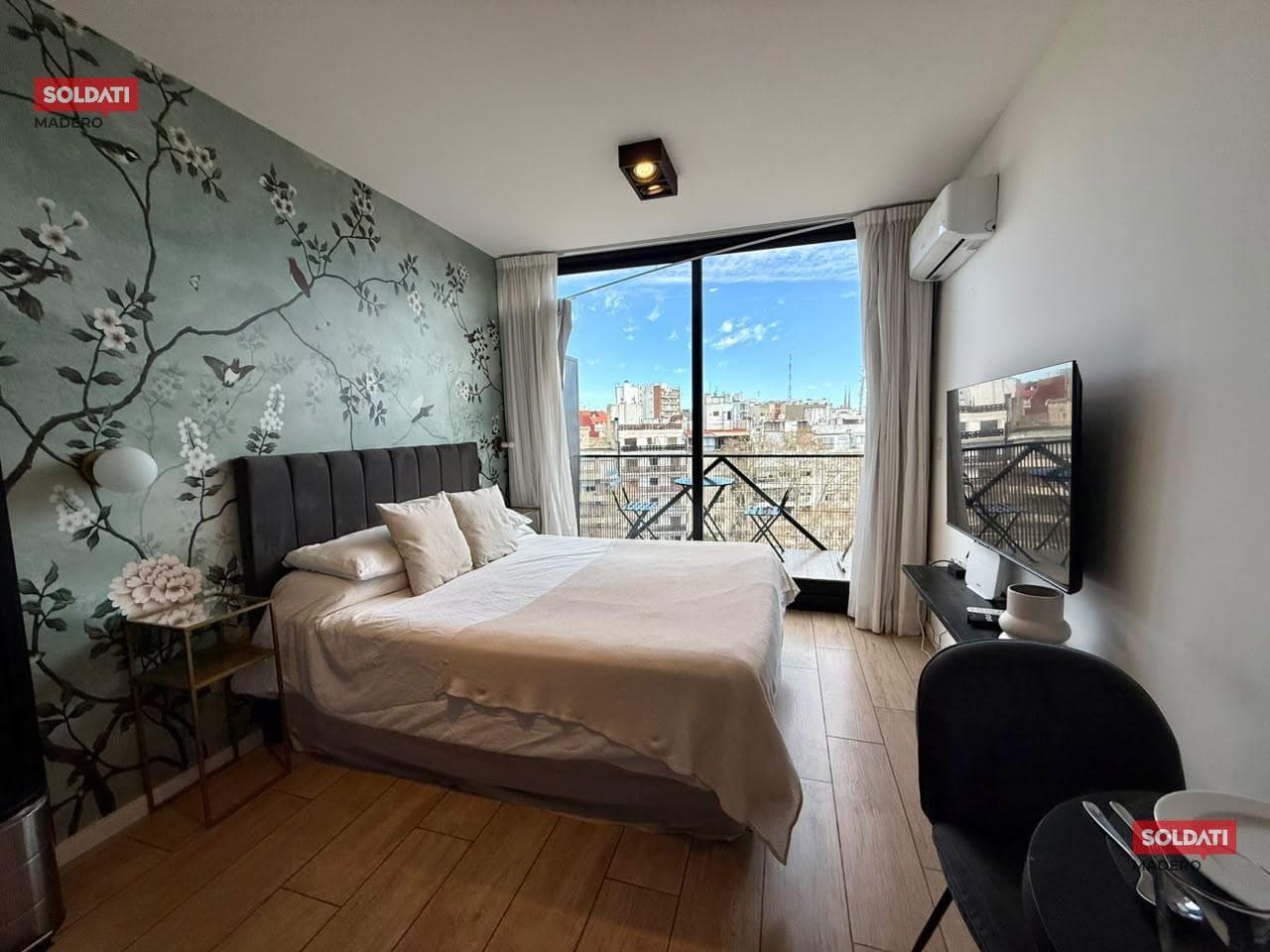 For Sale: Furnished Studio Apartment with Balcony in Caballito
