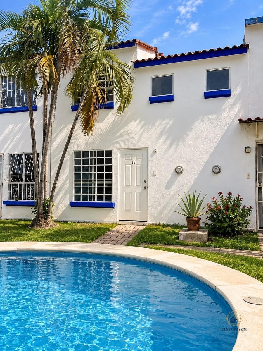 House for Sale in La Marquesa Subdivision, Llano Largo — Acapulco de Juárez