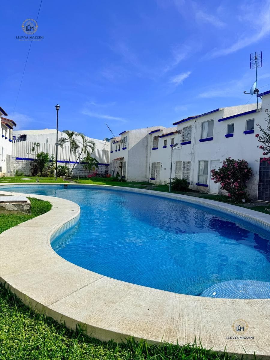 House for Sale in La Marquesa Subdivision, Llano Largo — Acapulco de Juárez