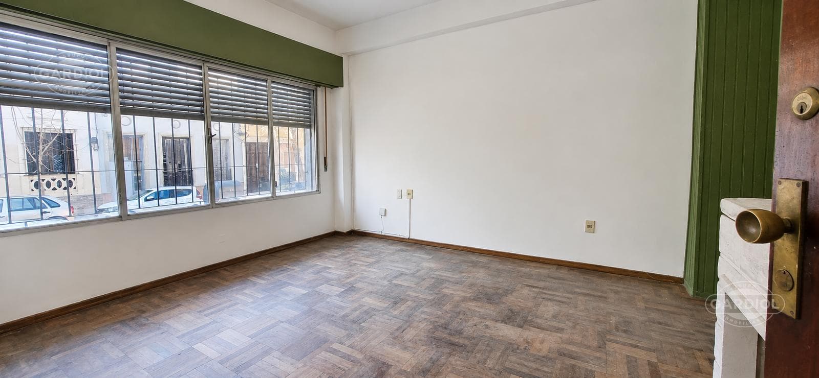 2-Bedroom Apartment for Sale, Downtown, Montevideo