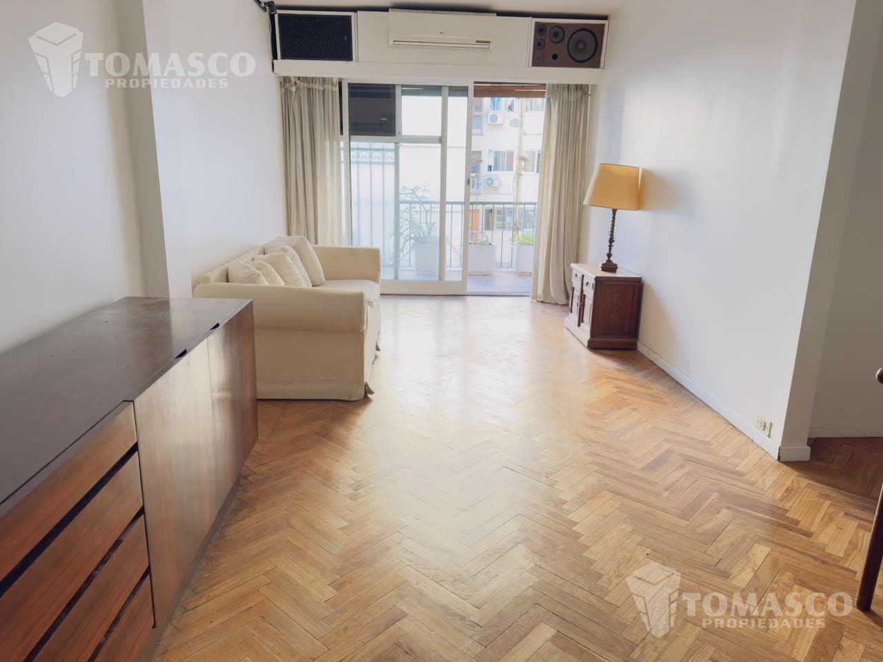 3-room studio apartment Bright office/utility room, balcony, and storage room - Palermo