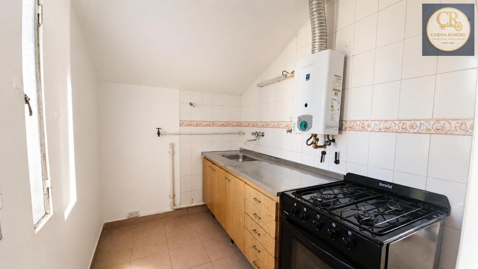 1-Bedroom Apartment for Rent with Garage and Large Patio in the Crisol Neighborhood