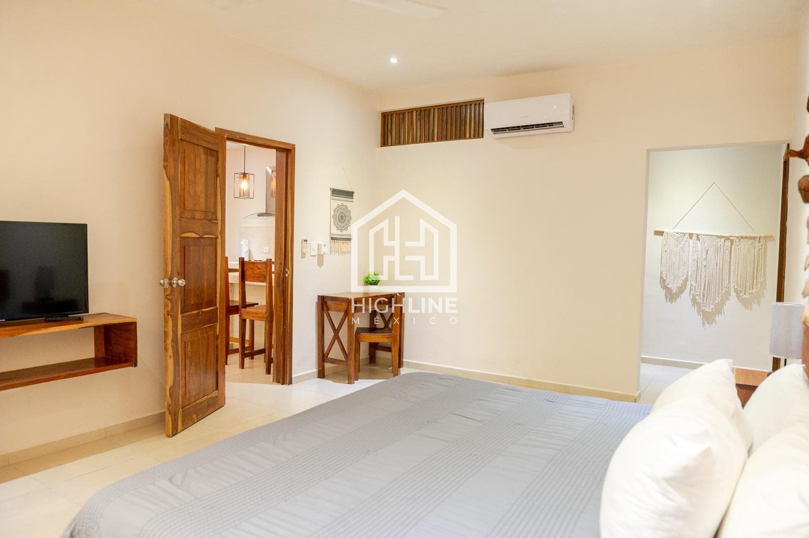 APARTMENT FOR SALE IN TULUM, 2 BEDROOMS, PRIVATE POOL, FURNISHED, READY FOR IMMEDIATE OCCUPANCY