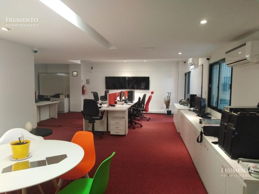 OFFICE FOR RENT IN DOWNTOWN VICENTE LOPEZ, 150 M2