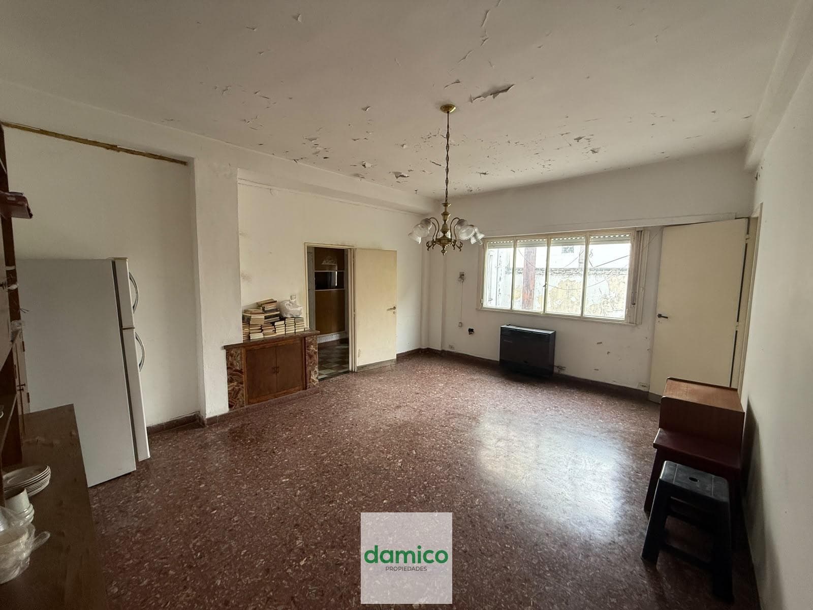 House for sale—in Mataderos, ideal for two families