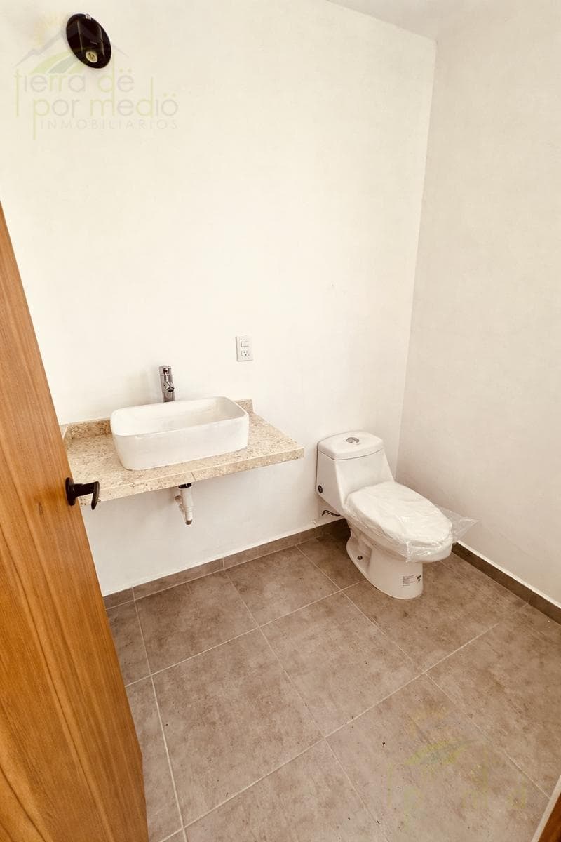 3-Bedroom House with Amenities in Meseta Residencial