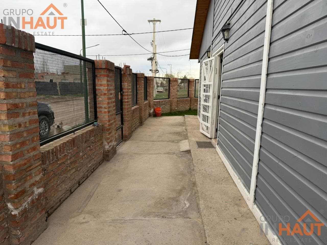 HOUSE FOR SALE